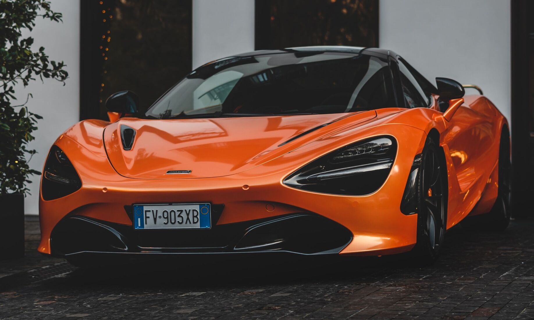 Top rated exotic 
& <span>luxury</span> cars
in Blackpool 